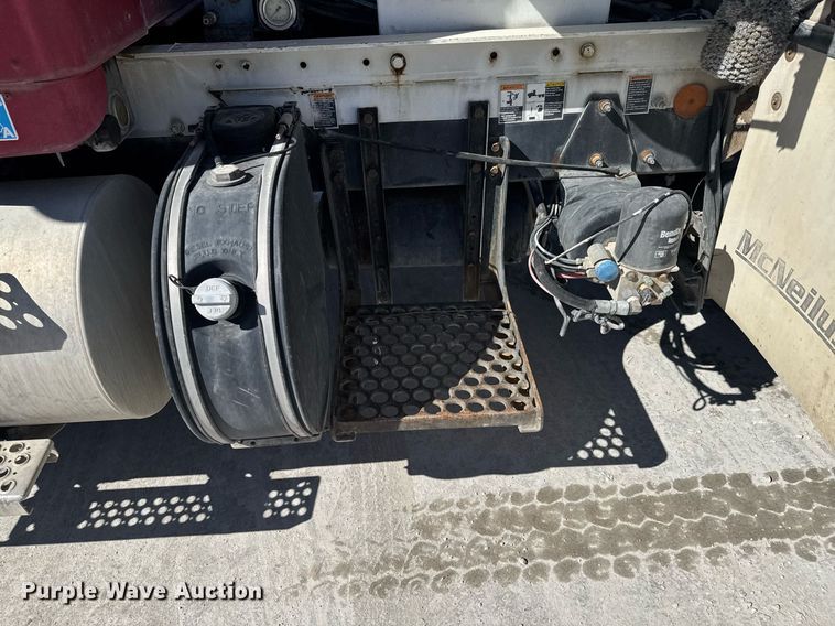 image for item DO0419 2014 Kenworth W900 ready mix truck