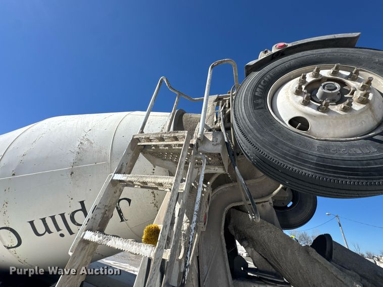 image for item DO0419 2014 Kenworth W900 ready mix truck