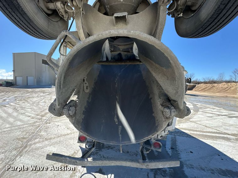 image for item DO0419 2014 Kenworth W900 ready mix truck