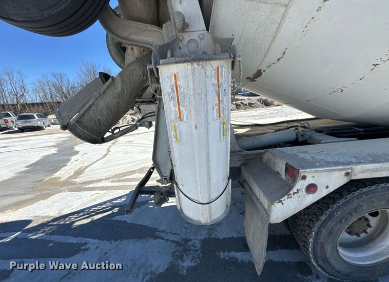 image for item DO0419 2014 Kenworth W900 ready mix truck