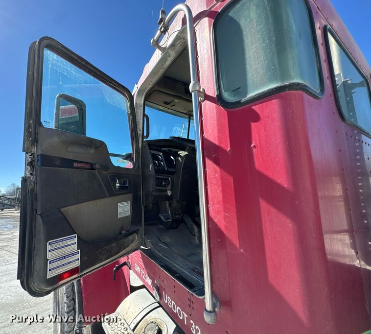 image for item DO0419 2014 Kenworth W900 ready mix truck