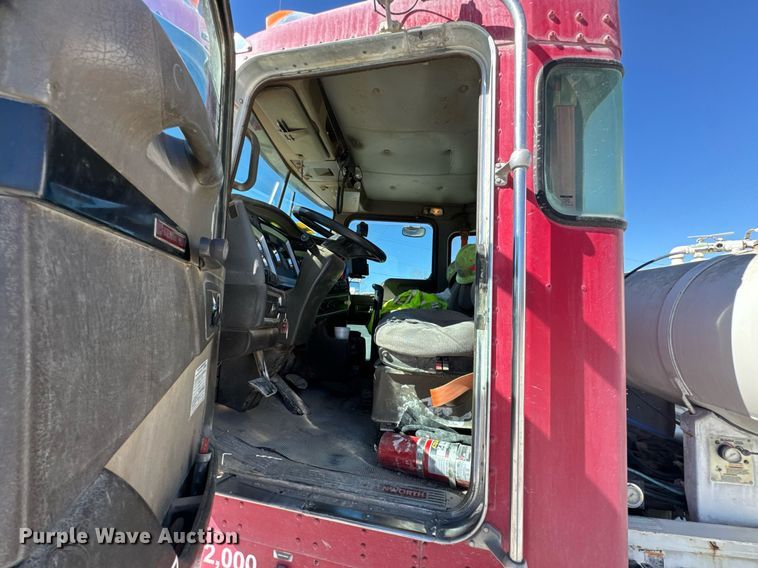 image for item DO0419 2014 Kenworth W900 ready mix truck