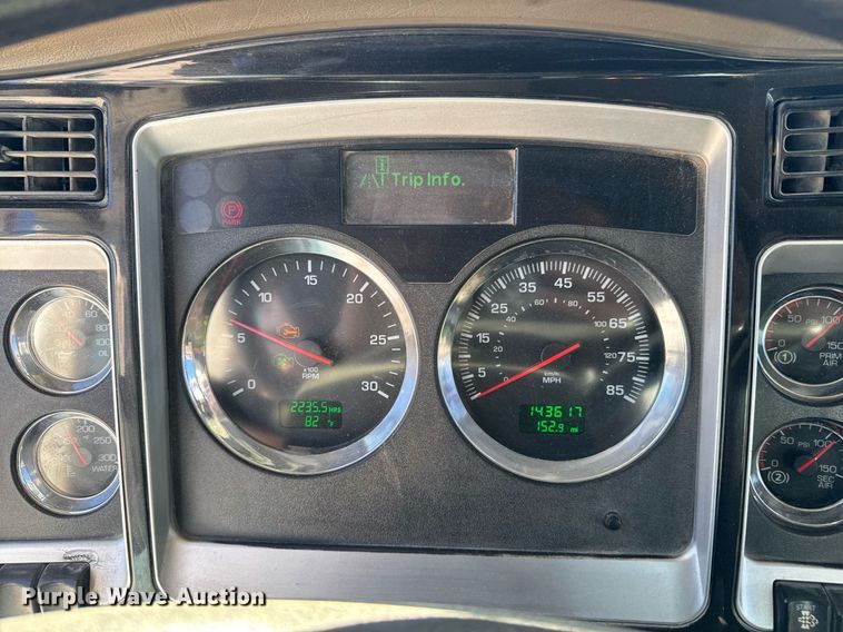 image for item DO0419 2014 Kenworth W900 ready mix truck