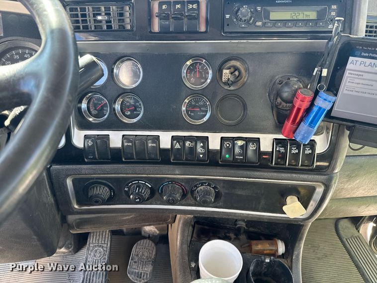 image for item DO0419 2014 Kenworth W900 ready mix truck