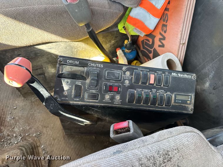 image for item DO0419 2014 Kenworth W900 ready mix truck