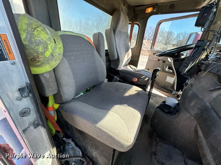 image for item DO0419 2014 Kenworth W900 ready mix truck