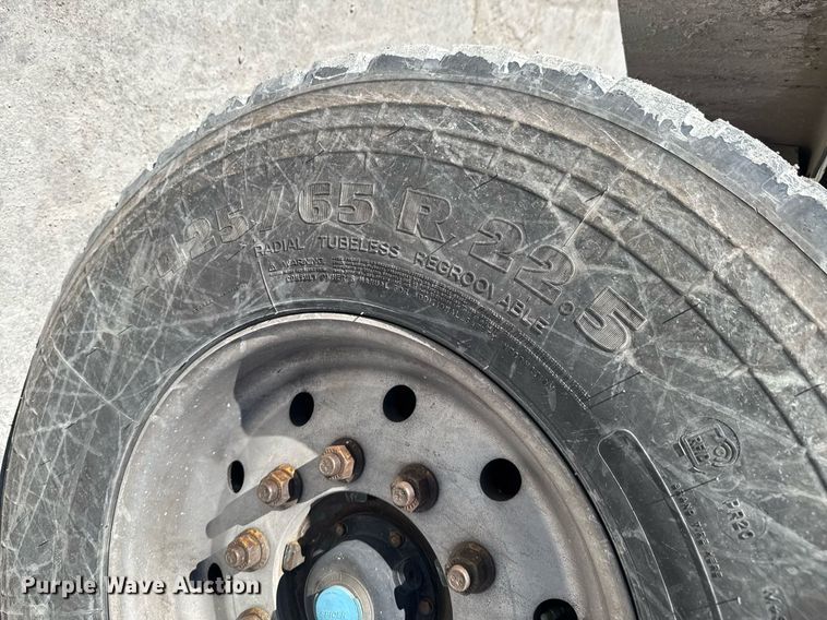 image for item DO0419 2014 Kenworth W900 ready mix truck