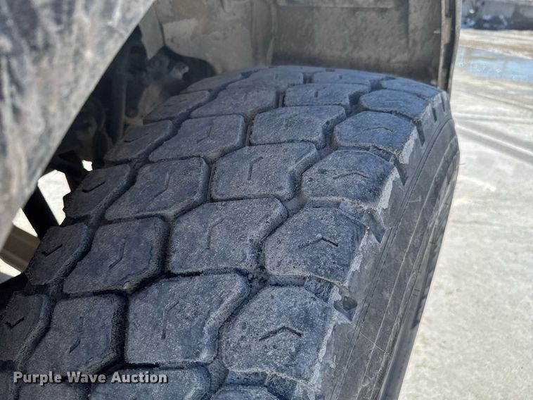 image for item DO0419 2014 Kenworth W900 ready mix truck