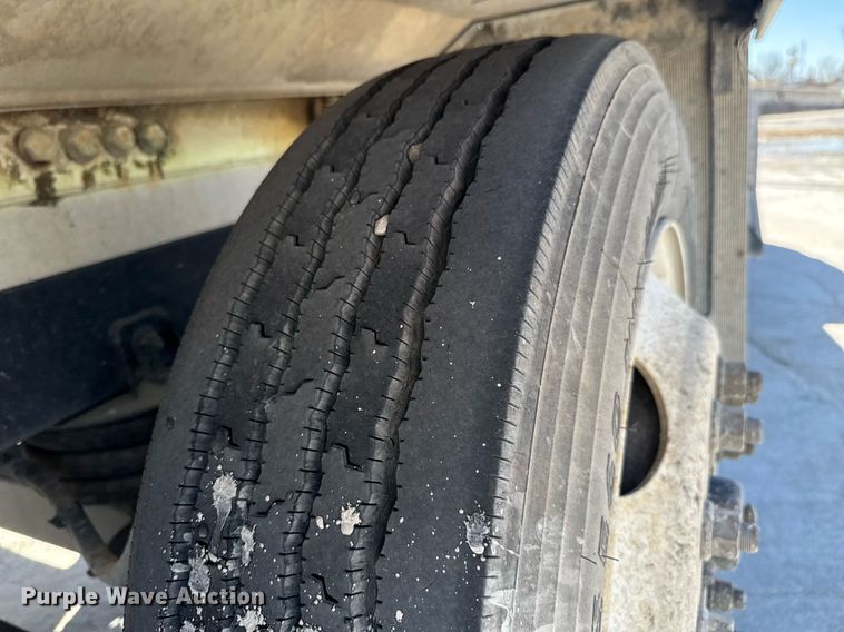 image for item DO0419 2014 Kenworth W900 ready mix truck