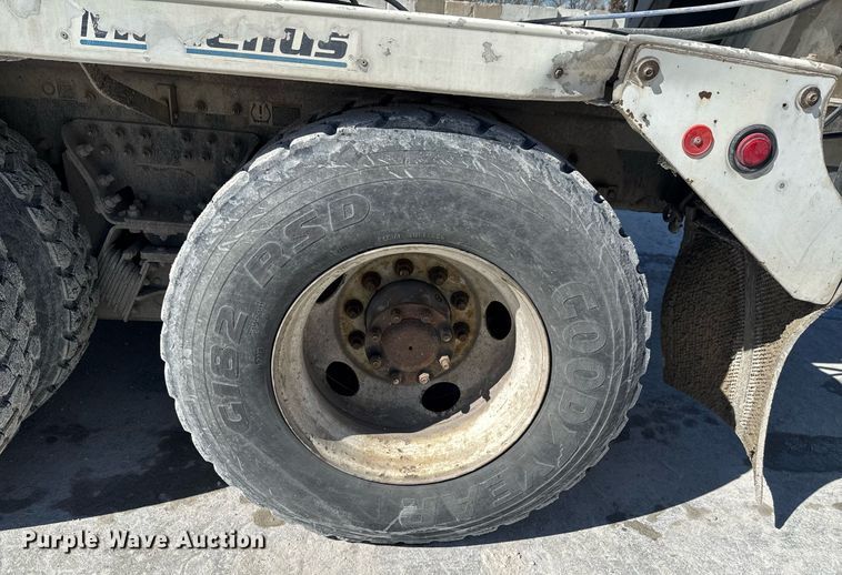 image for item DO0419 2014 Kenworth W900 ready mix truck