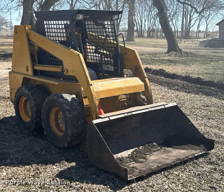 image for item DO0452 1997 Daewoo DSL 801 skid steer loader