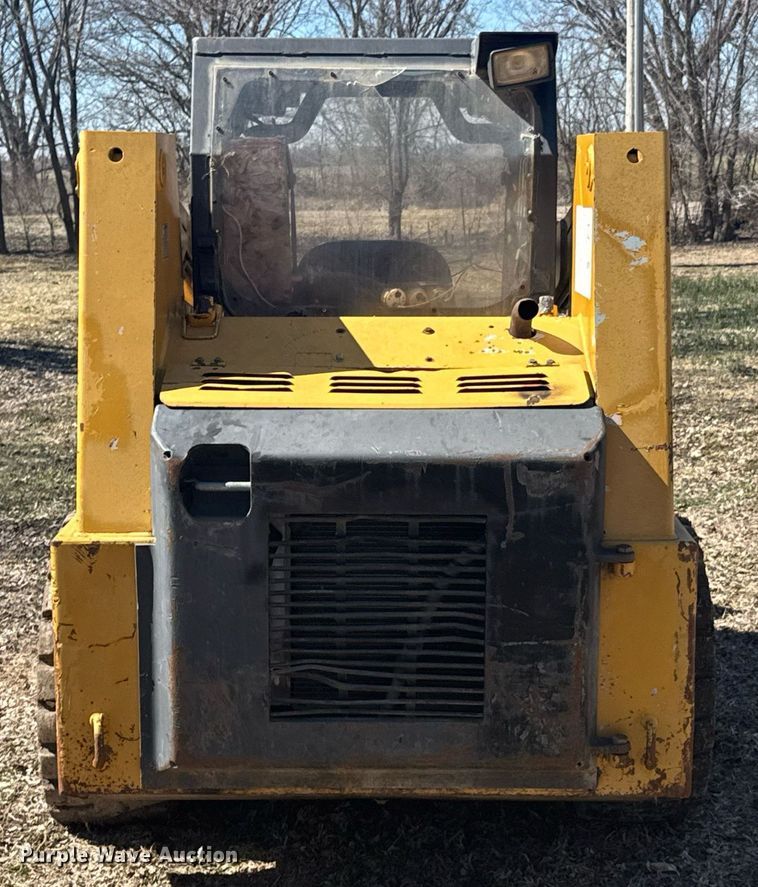 image for item DO0452 1997 Daewoo DSL 801 skid steer loader