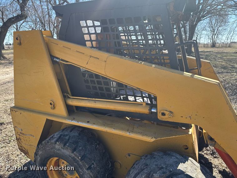 image for item DO0452 1997 Daewoo DSL 801 skid steer loader
