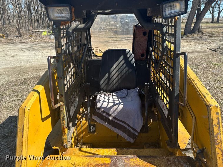 image for item DO0452 1997 Daewoo DSL 801 skid steer loader