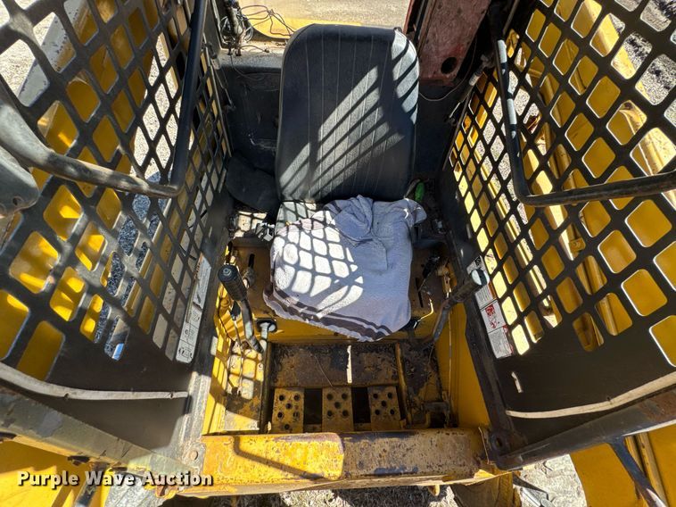 image for item DO0452 1997 Daewoo DSL 801 skid steer loader