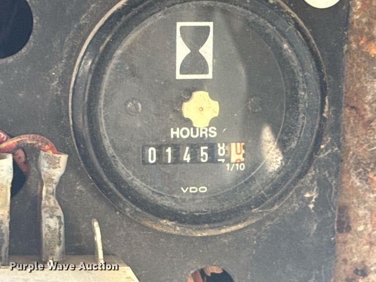 image for item DO0452 1997 Daewoo DSL 801 skid steer loader