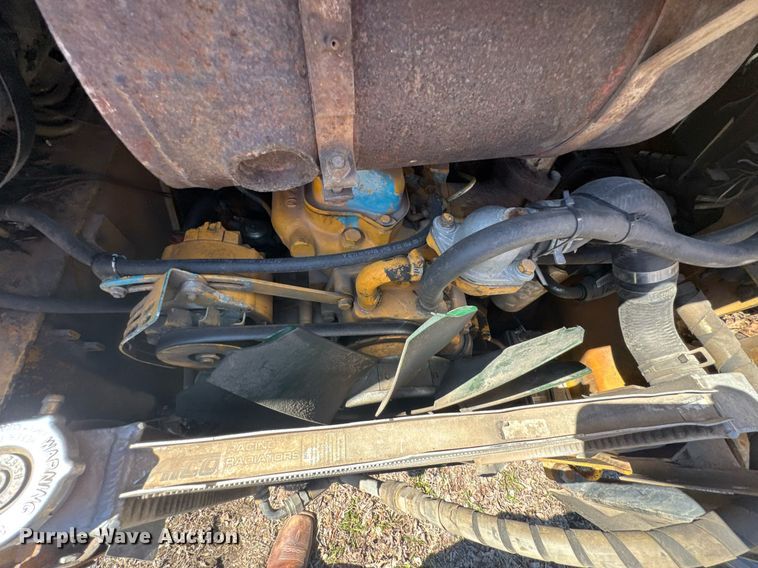 image for item DO0452 1997 Daewoo DSL 801 skid steer loader