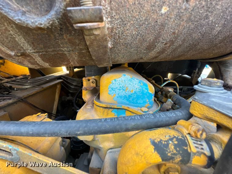 image for item DO0452 1997 Daewoo DSL 801 skid steer loader