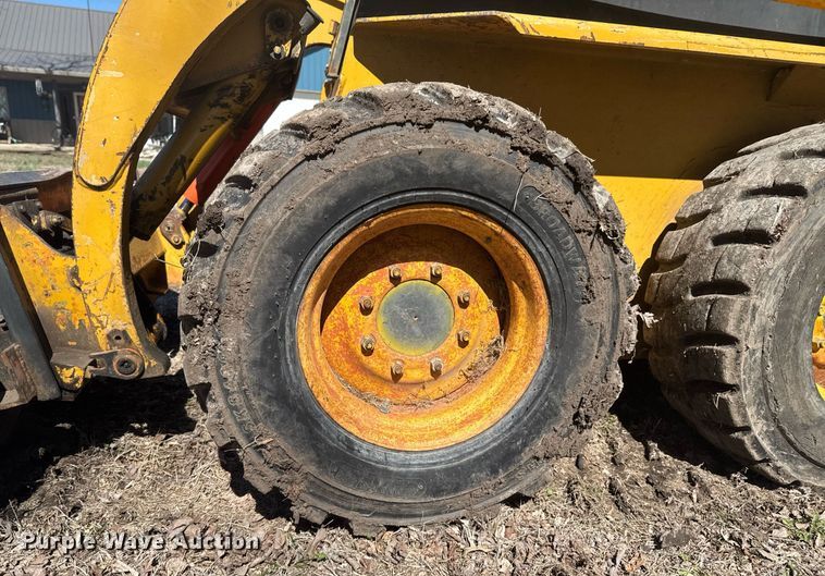 image for item DO0452 1997 Daewoo DSL 801 skid steer loader