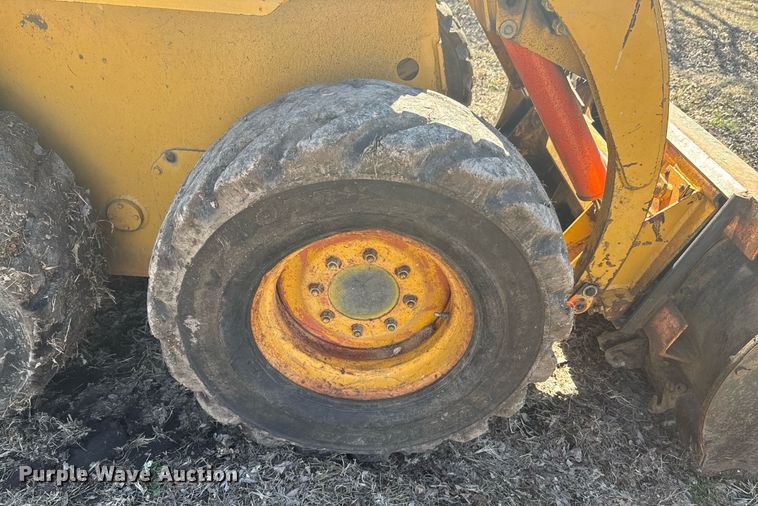 image for item DO0452 1997 Daewoo DSL 801 skid steer loader