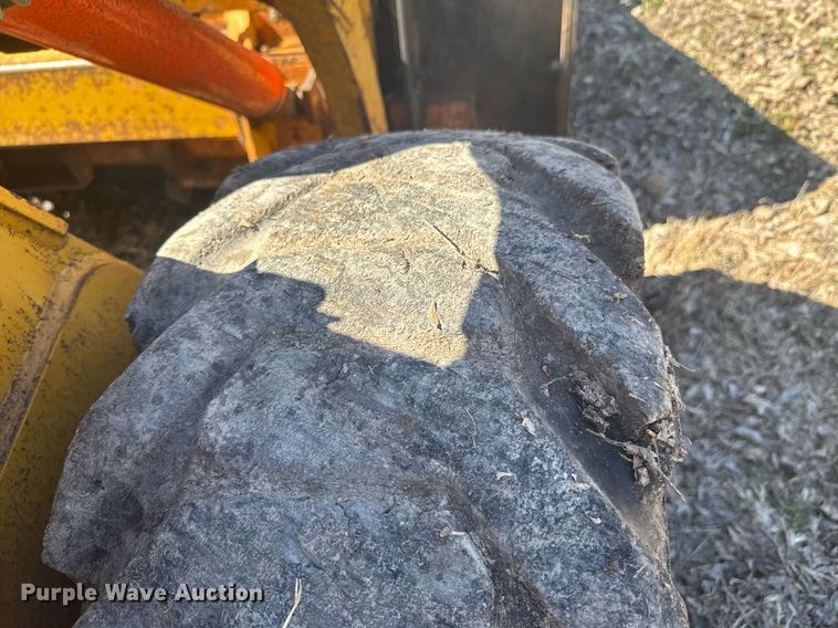 image for item DO0452 1997 Daewoo DSL 801 skid steer loader