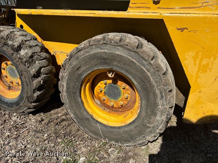 image for item DO0452 1997 Daewoo DSL 801 skid steer loader