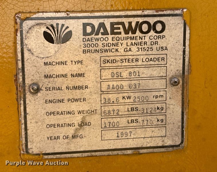 image for item DO0452 1997 Daewoo DSL 801 skid steer loader