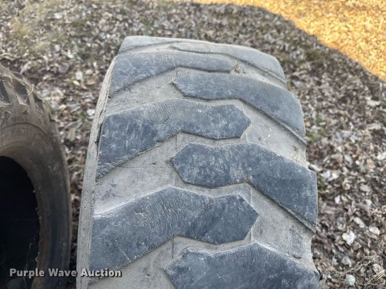 image for item DO0452 1997 Daewoo DSL 801 skid steer loader