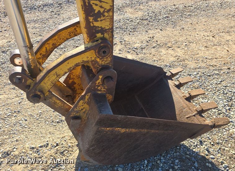 image for item DO7845 International Harvester 3514 backhoe