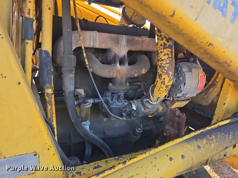 image for item DO7845 International Harvester 3514 backhoe