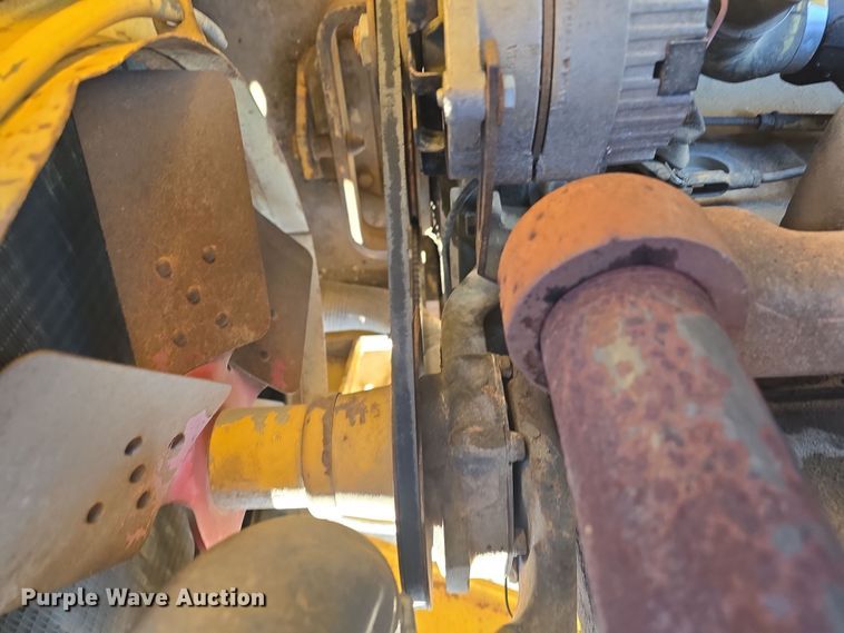 image for item DO7845 International Harvester 3514 backhoe