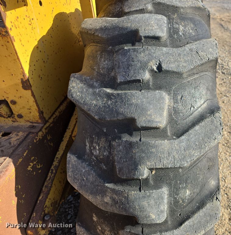 image for item DO7845 International Harvester 3514 backhoe