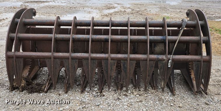 image for item DP6199 Skid steer grapple bucket