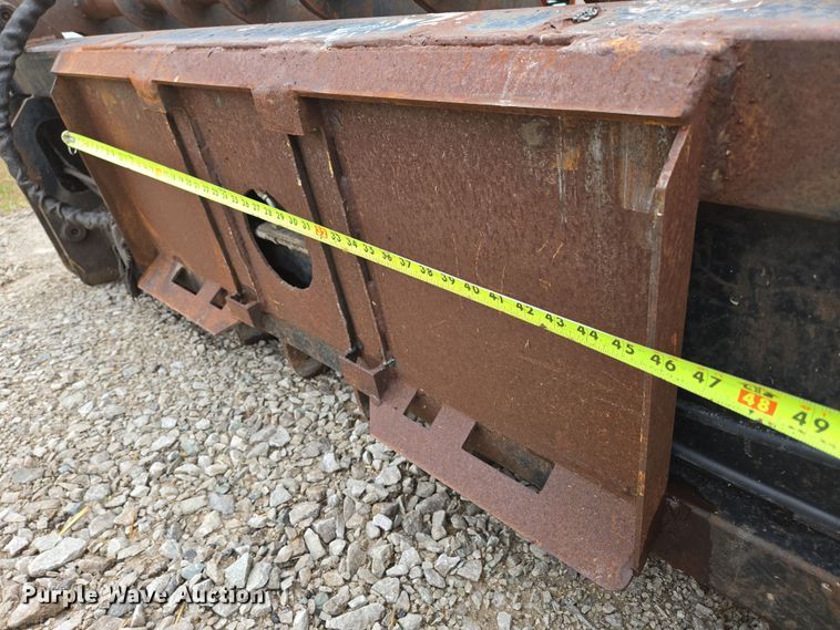 image for item DP6199 Skid steer grapple bucket