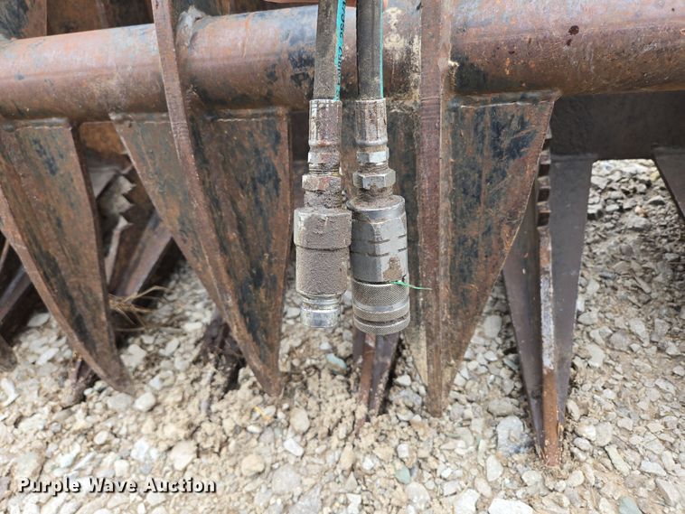 image for item DP6199 Skid steer grapple bucket