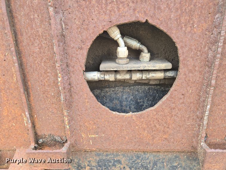 image for item DP6199 Skid steer grapple bucket