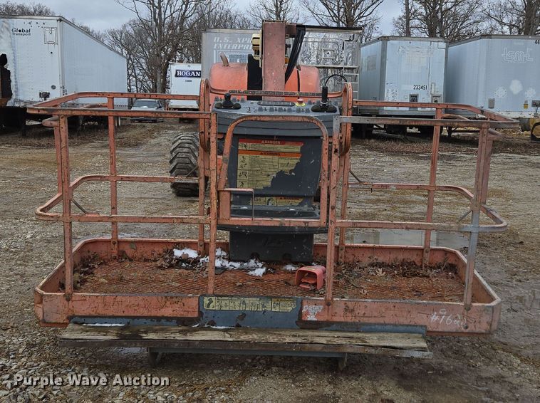 image for item DP6202 2000 JLG 800A boom lift