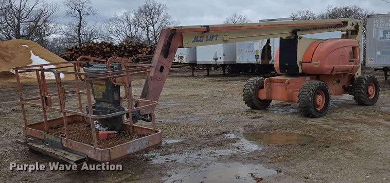 image for item DP6202 2000 JLG 800A boom lift