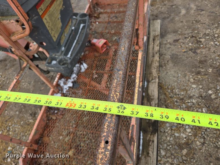 image for item DP6202 2000 JLG 800A boom lift