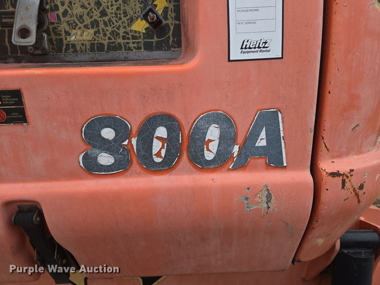 image for item DP6202 2000 JLG 800A boom lift