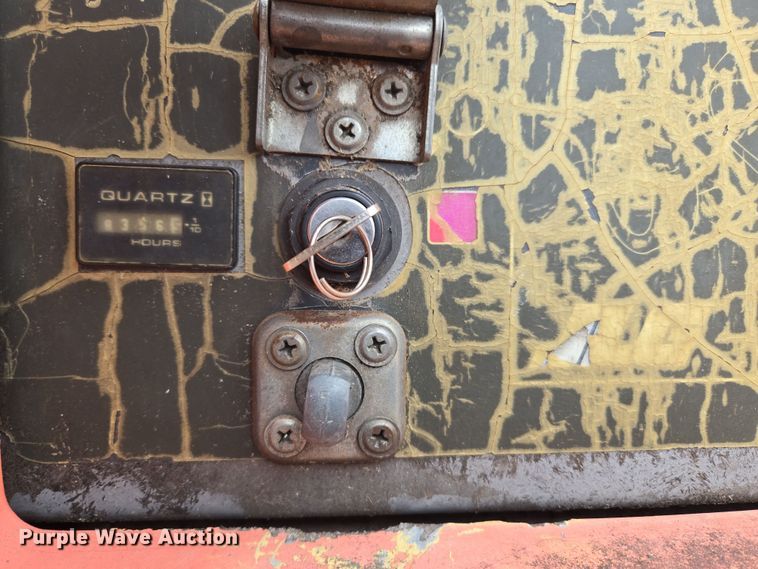 image for item DP6202 2000 JLG 800A boom lift