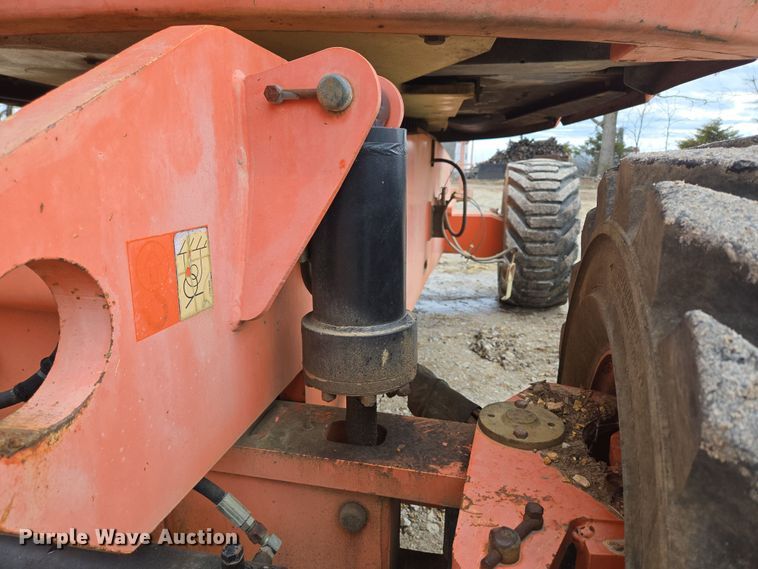 image for item DP6202 2000 JLG 800A boom lift