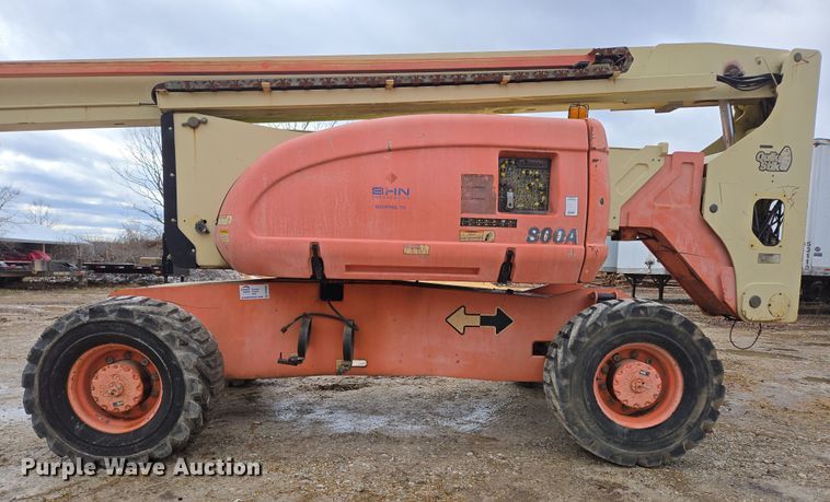 image for item DP6202 2000 JLG 800A boom lift
