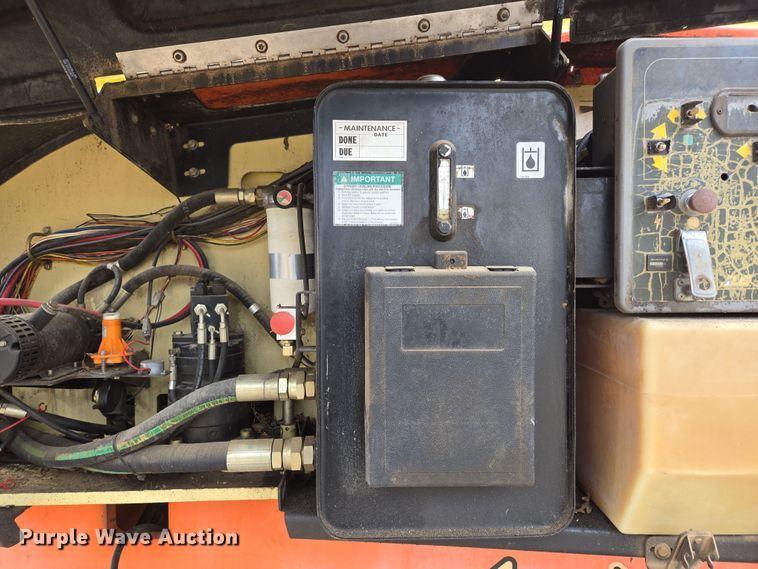 image for item DP6202 2000 JLG 800A boom lift