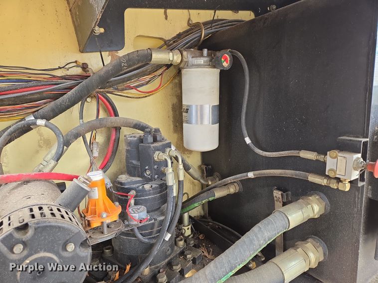 image for item DP6202 2000 JLG 800A boom lift