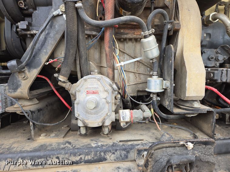 image for item DP6202 2000 JLG 800A boom lift