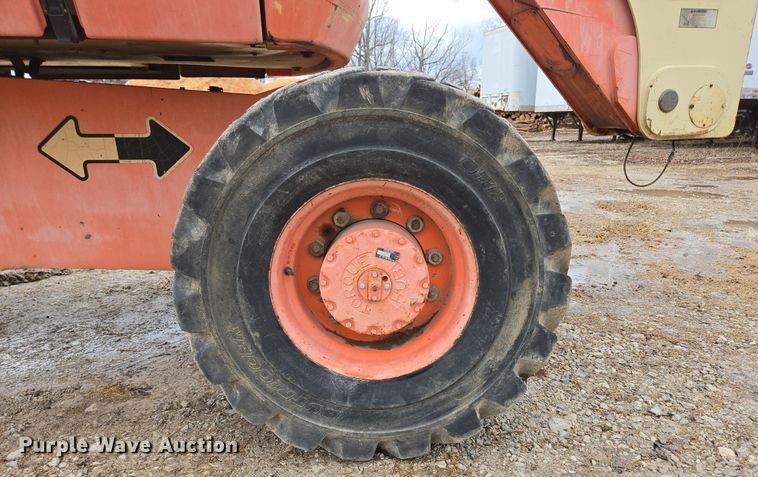 image for item DP6202 2000 JLG 800A boom lift