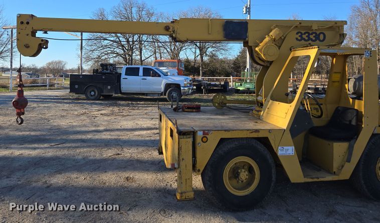 image for item DP6211 1980 Drott 3330 crane