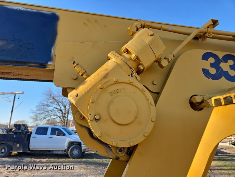 image for item DP6211 1980 Drott 3330 crane