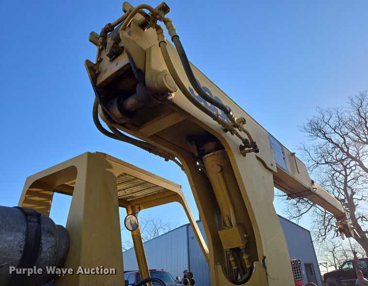 image for item DP6211 1980 Drott 3330 crane